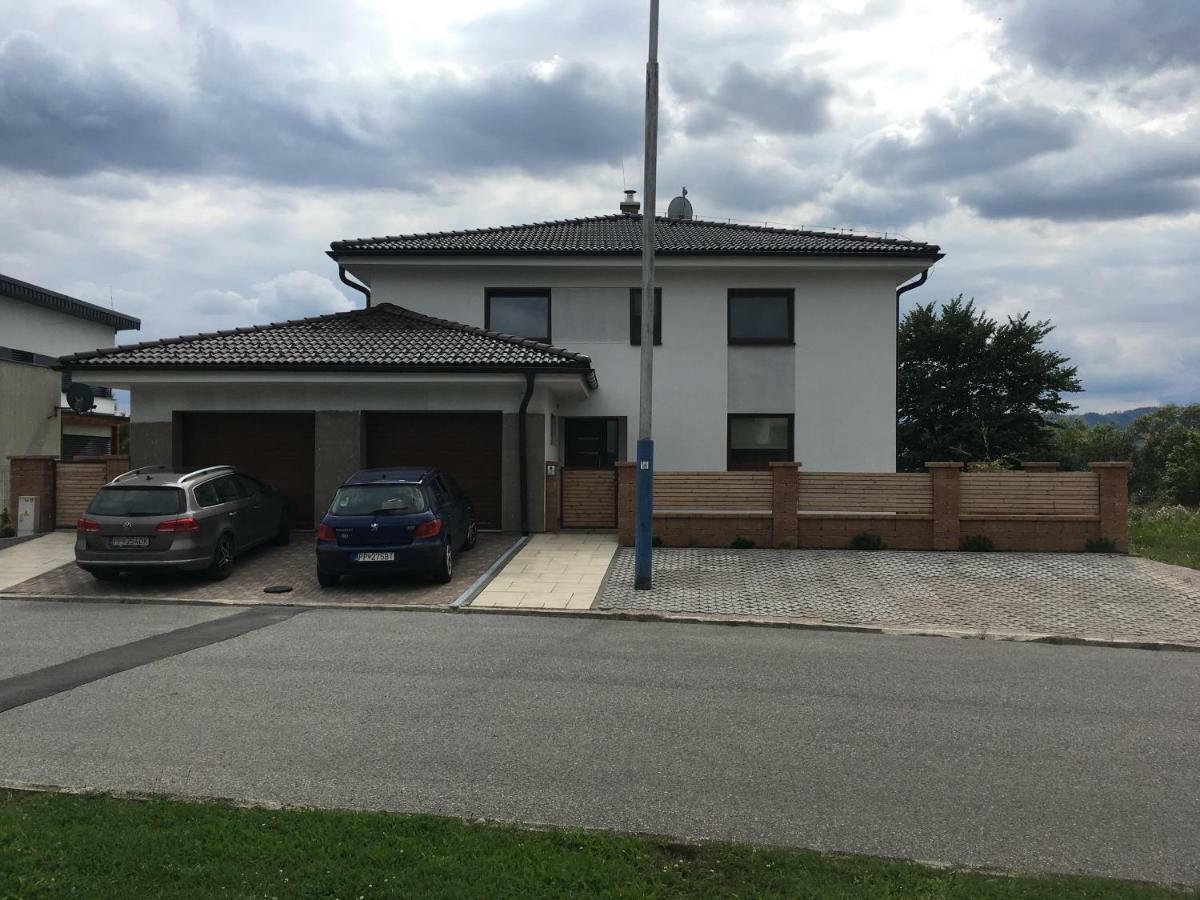 Privat Lejlighed Poprad Eksteriør billede